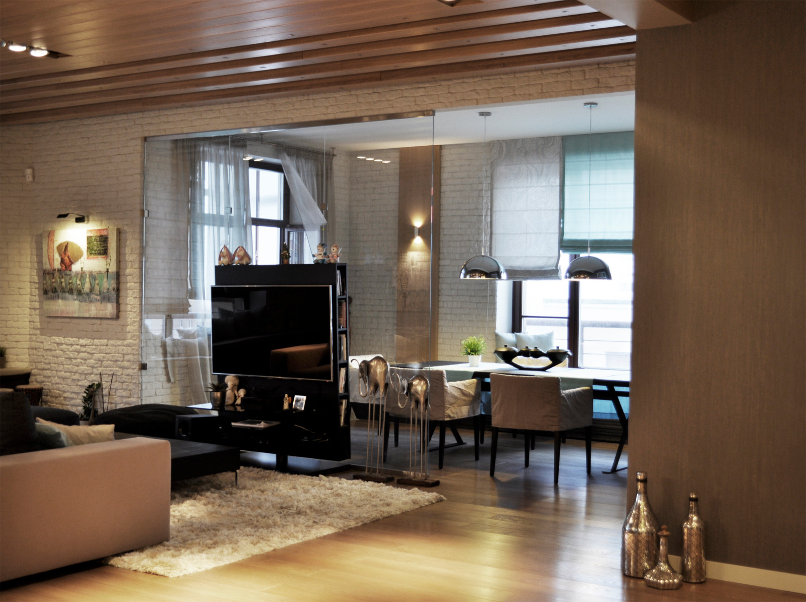 Фоновое изображение профиля ZE ROOM