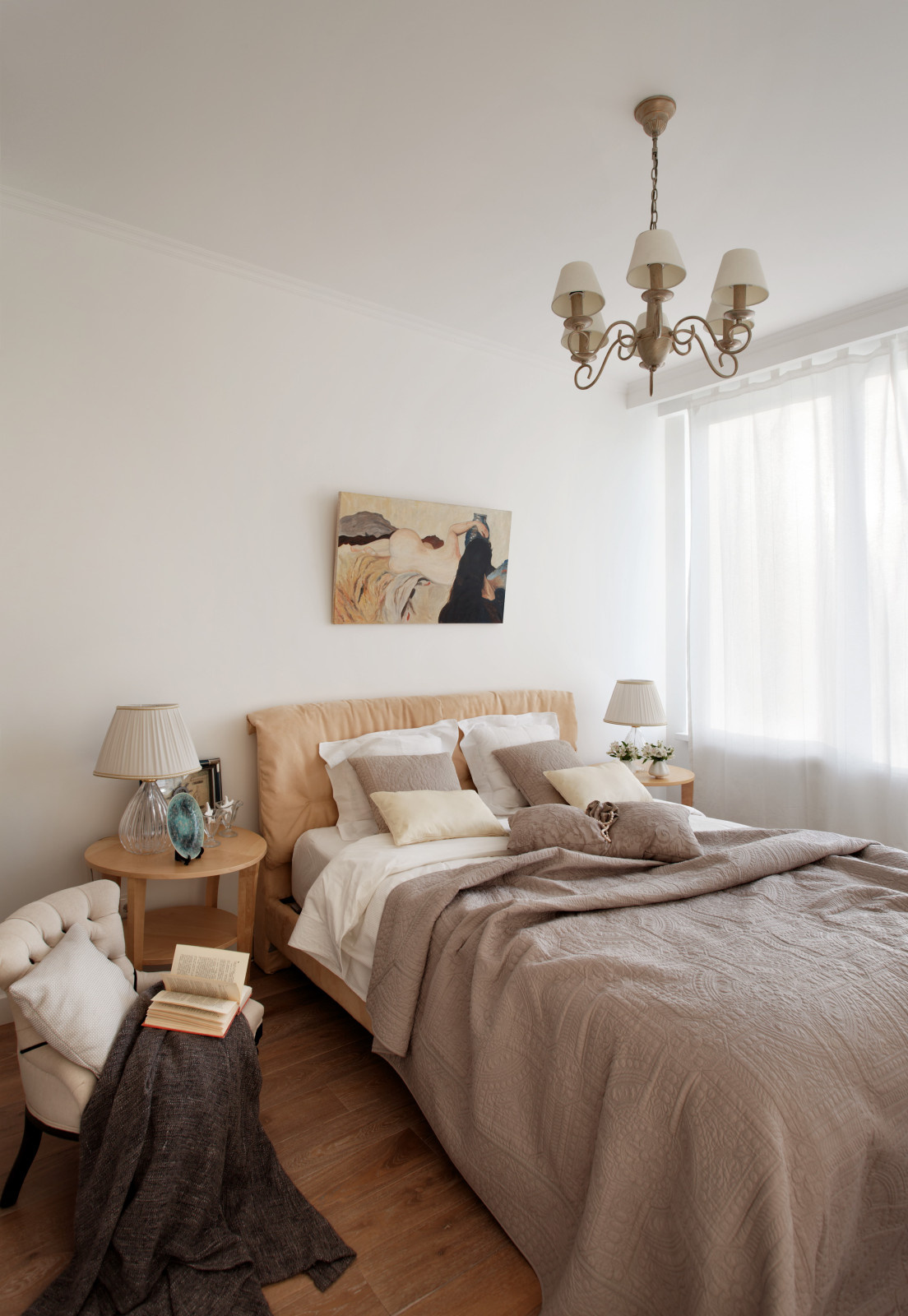 Houzz тур: Неоклассика для двоих на 27 этаже