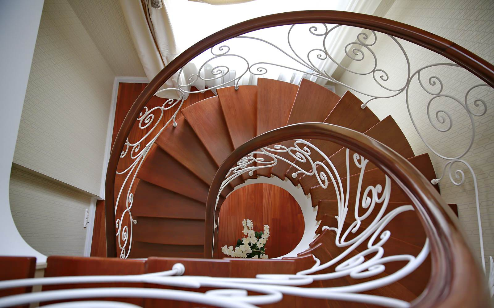 Лестницы на металлическом каркасе