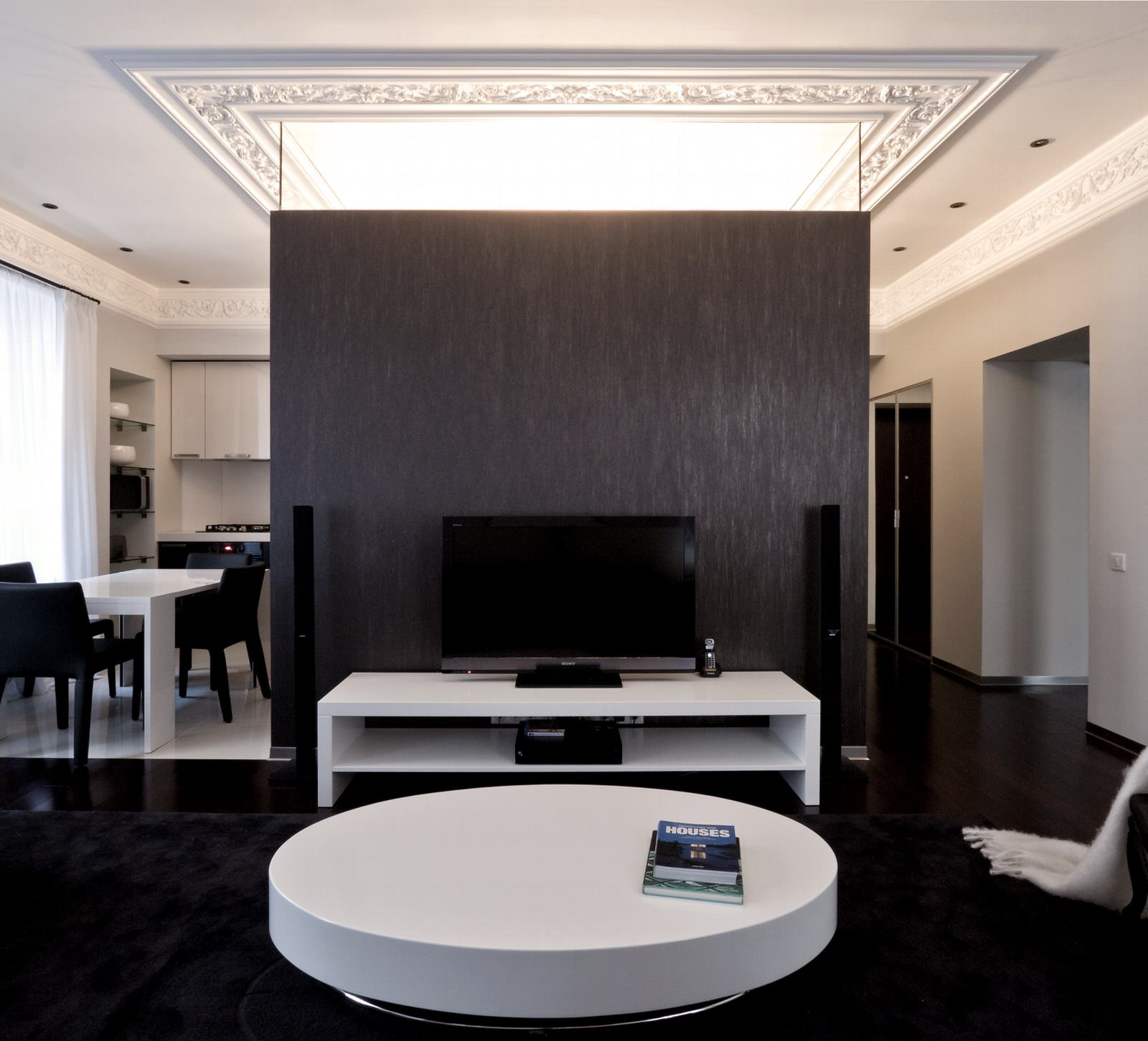 Houzz тур: Музей одной картины в питерской квартире