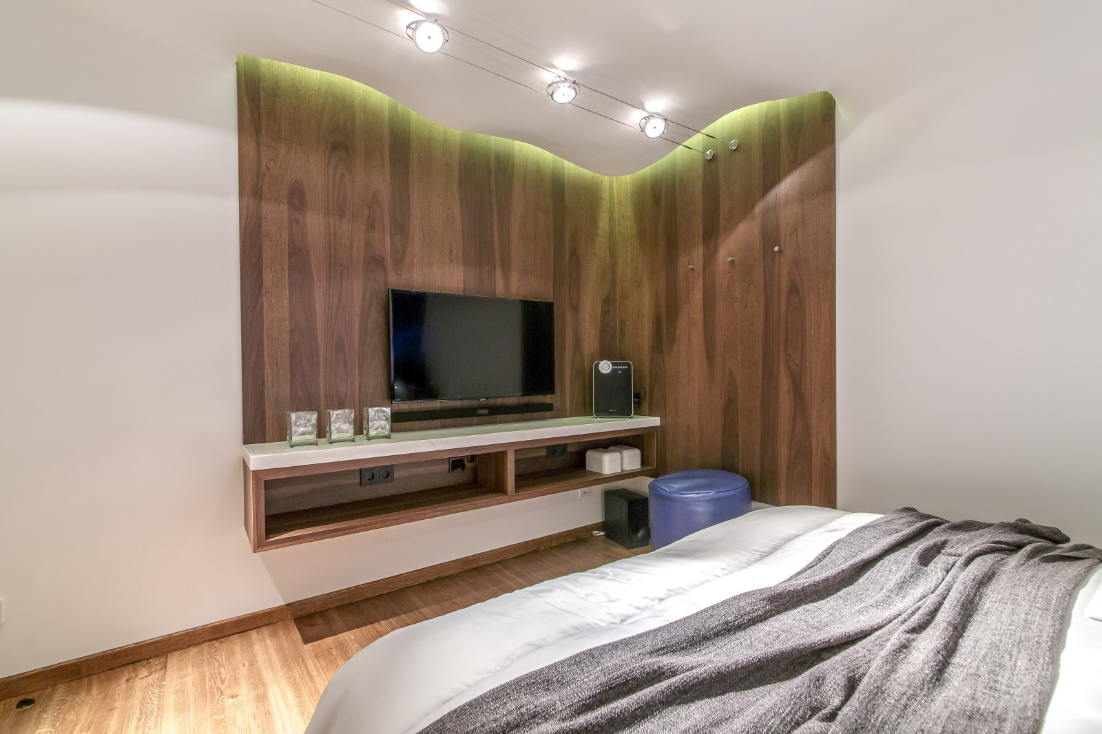 Спальня под облаками