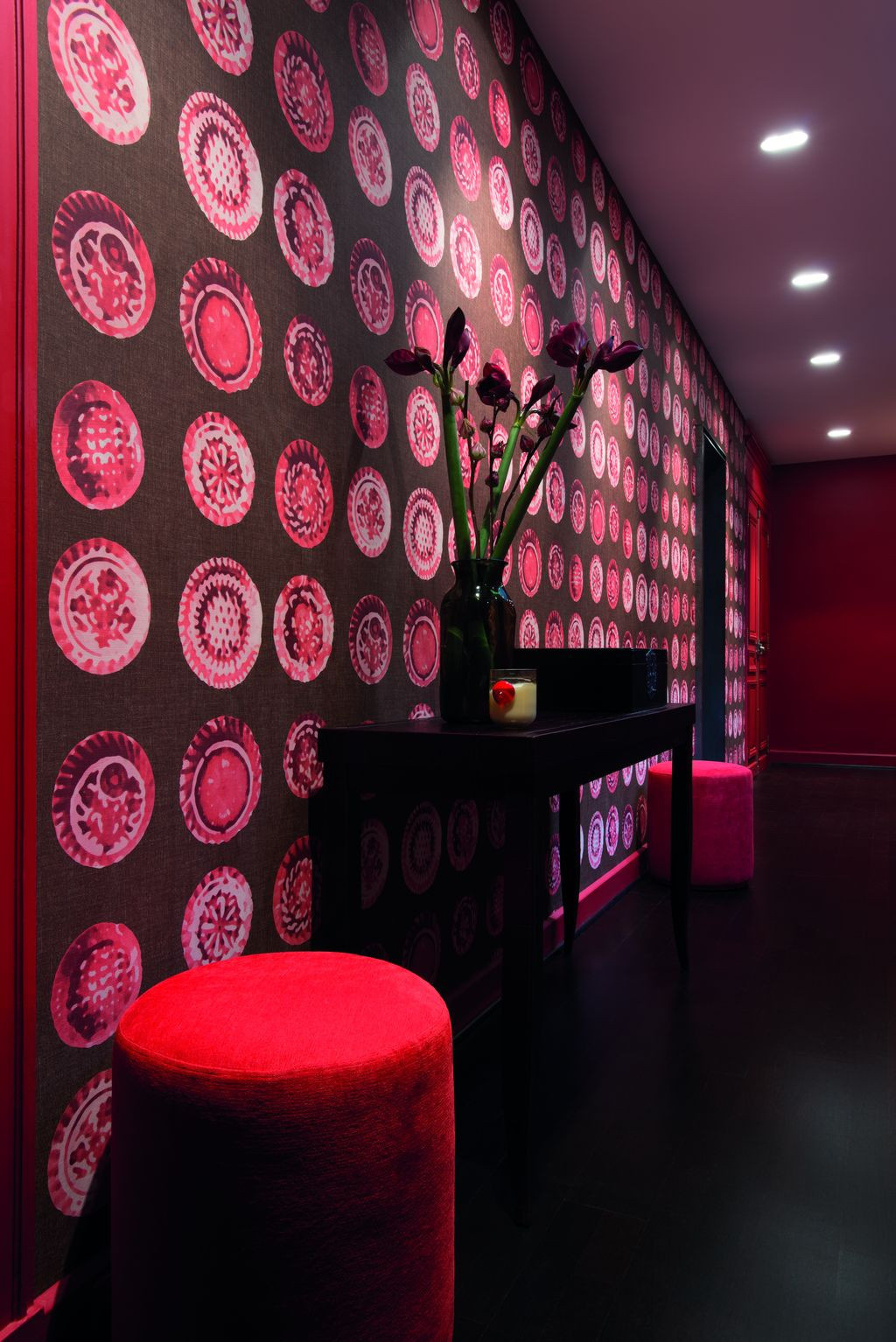 Инструкция Houzz: Как клеить виниловые обои