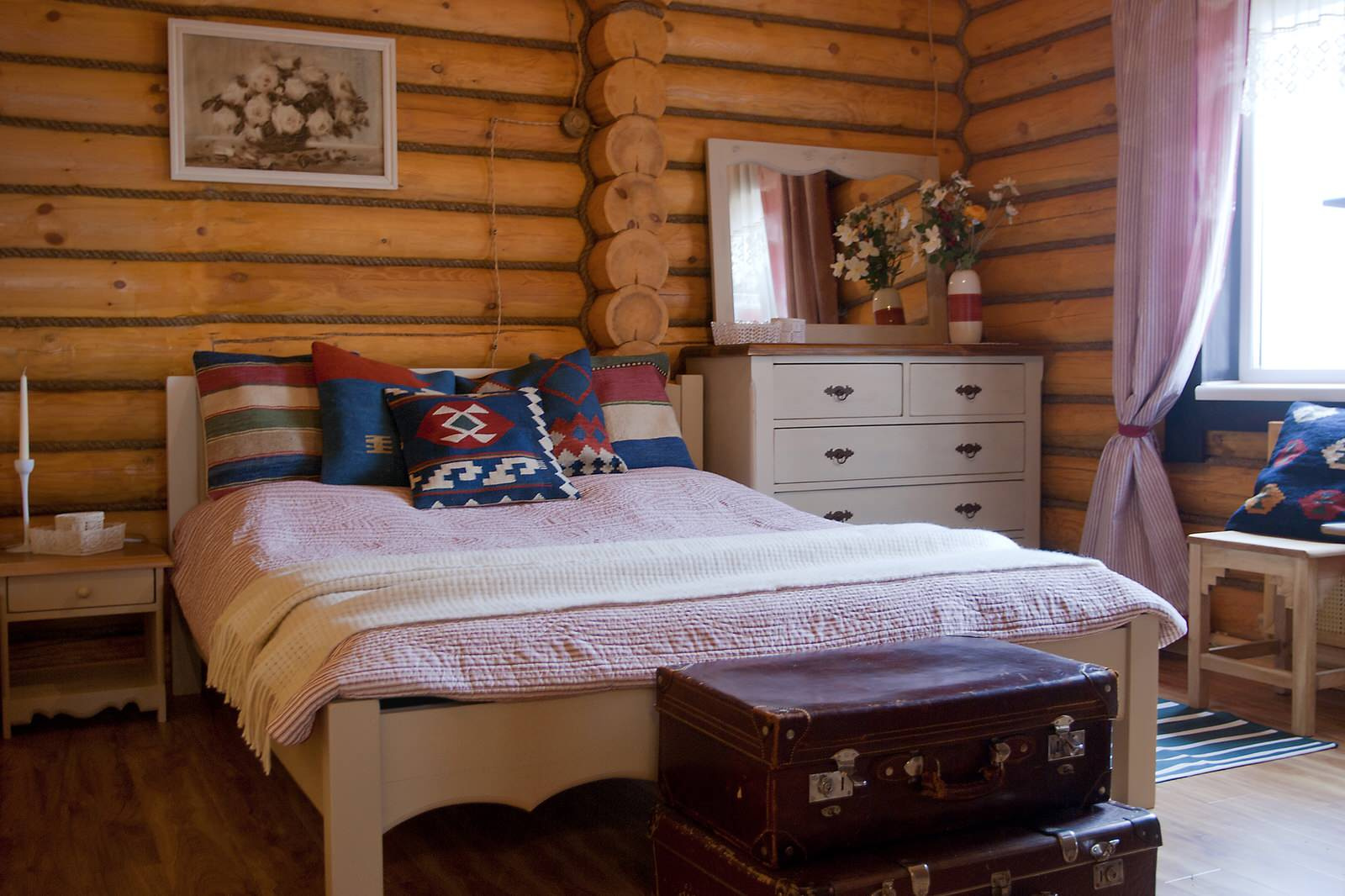 bedroom, shachebol house