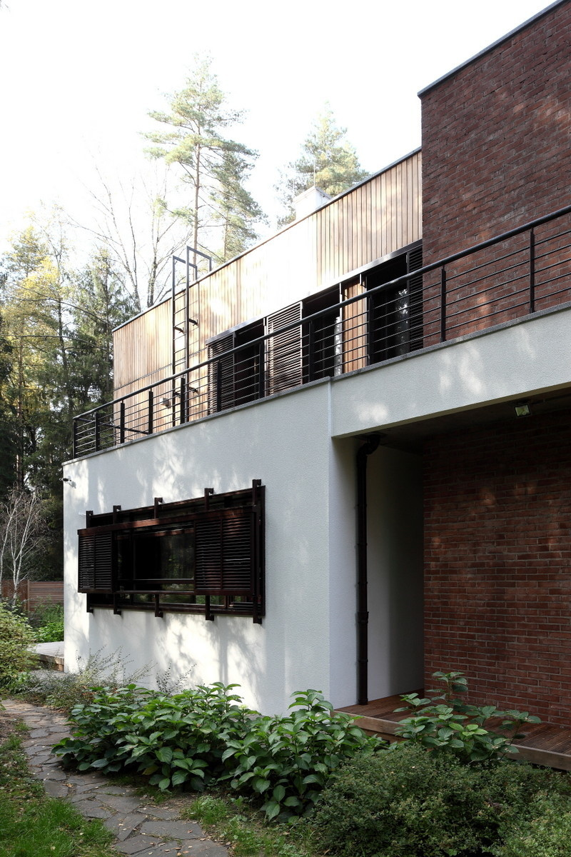 Box house
