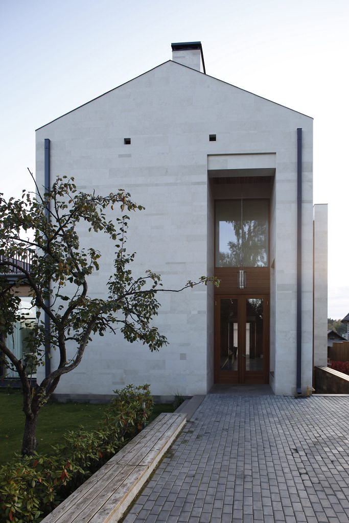 Дом в Иславском