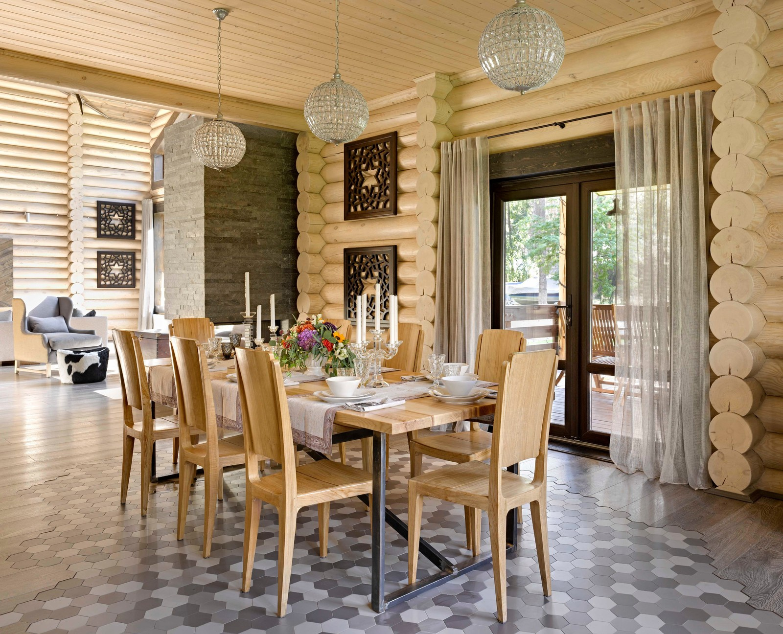 Деревянный дом на Волге в Ульяновской области