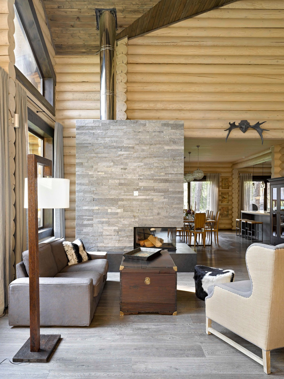 Деревянный дом на Волге в Ульяновской области