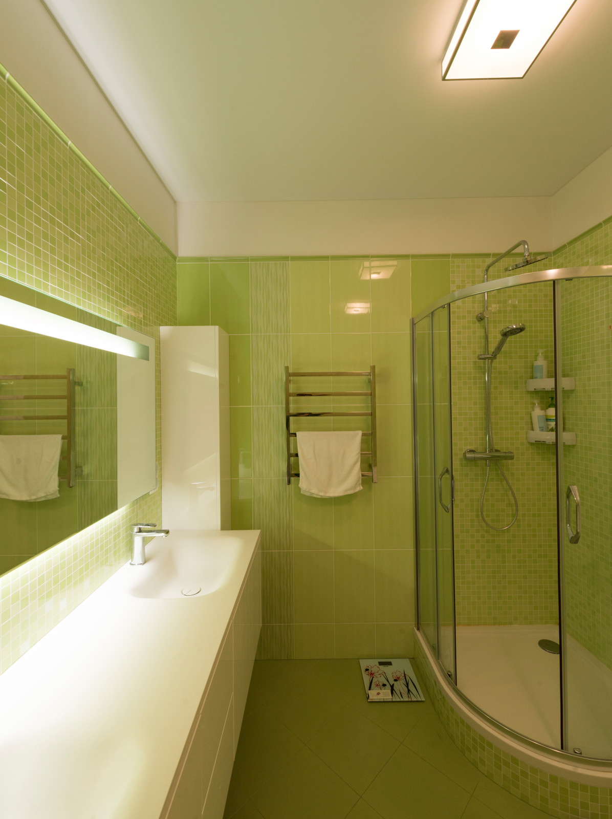 "Хромотерапия" - квартира в Москве