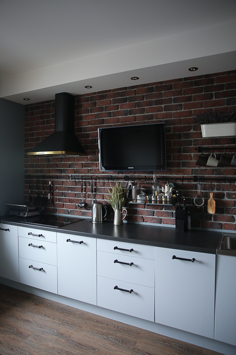 Дизайн интерьера 1-комнатной квартиры в индустриальном стиле