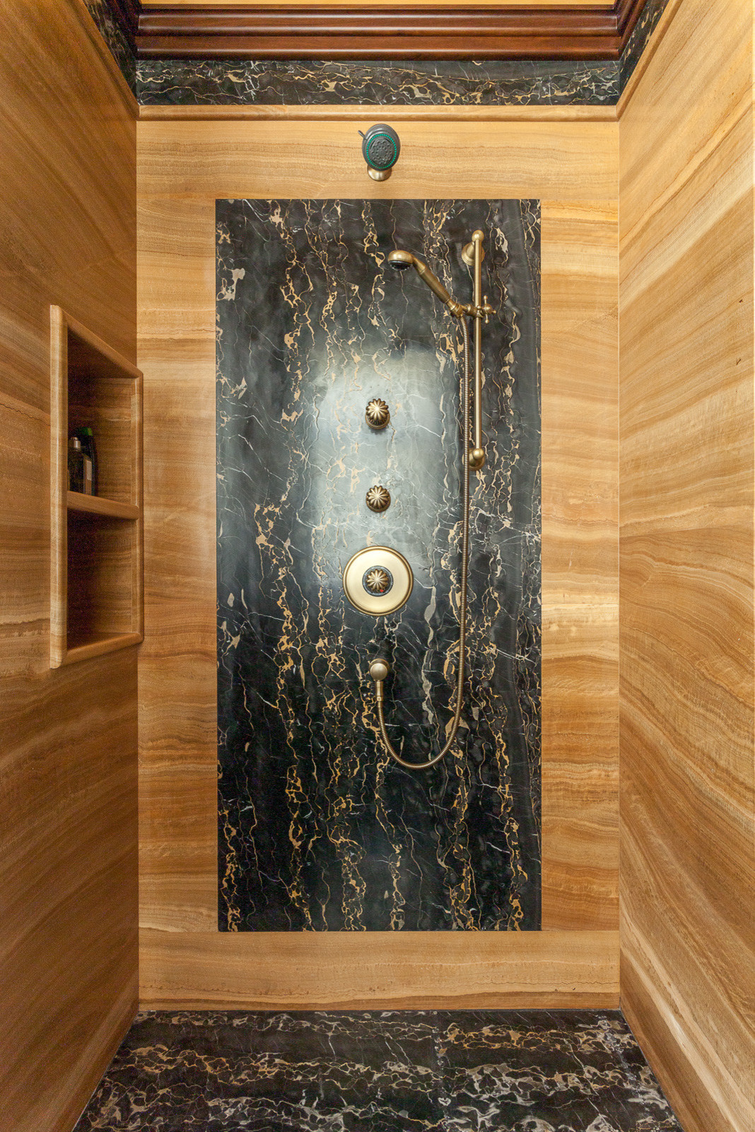 Houzz тур: Дом с настроением «Крестного отца»