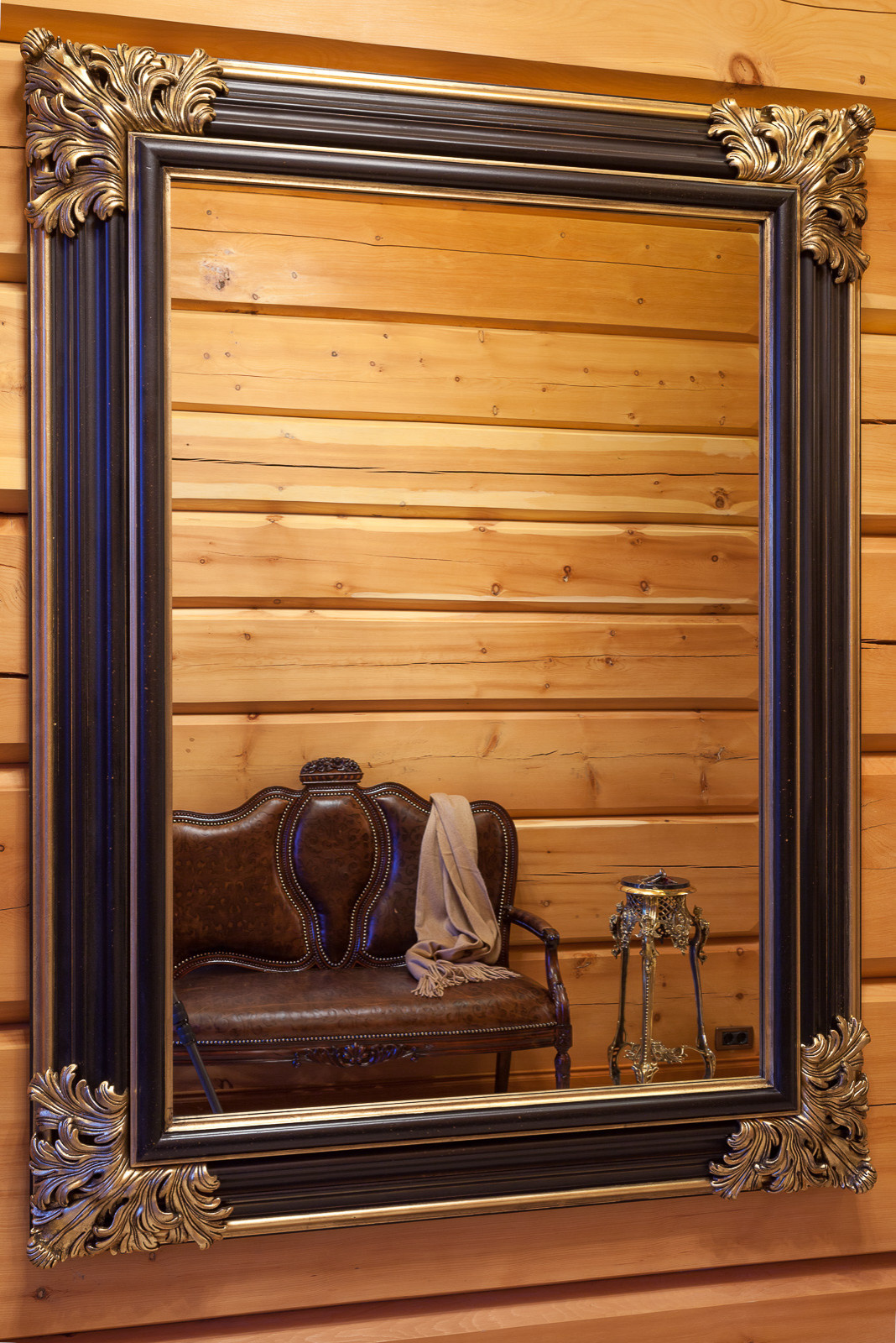 Деревянный дом в классическом стиле