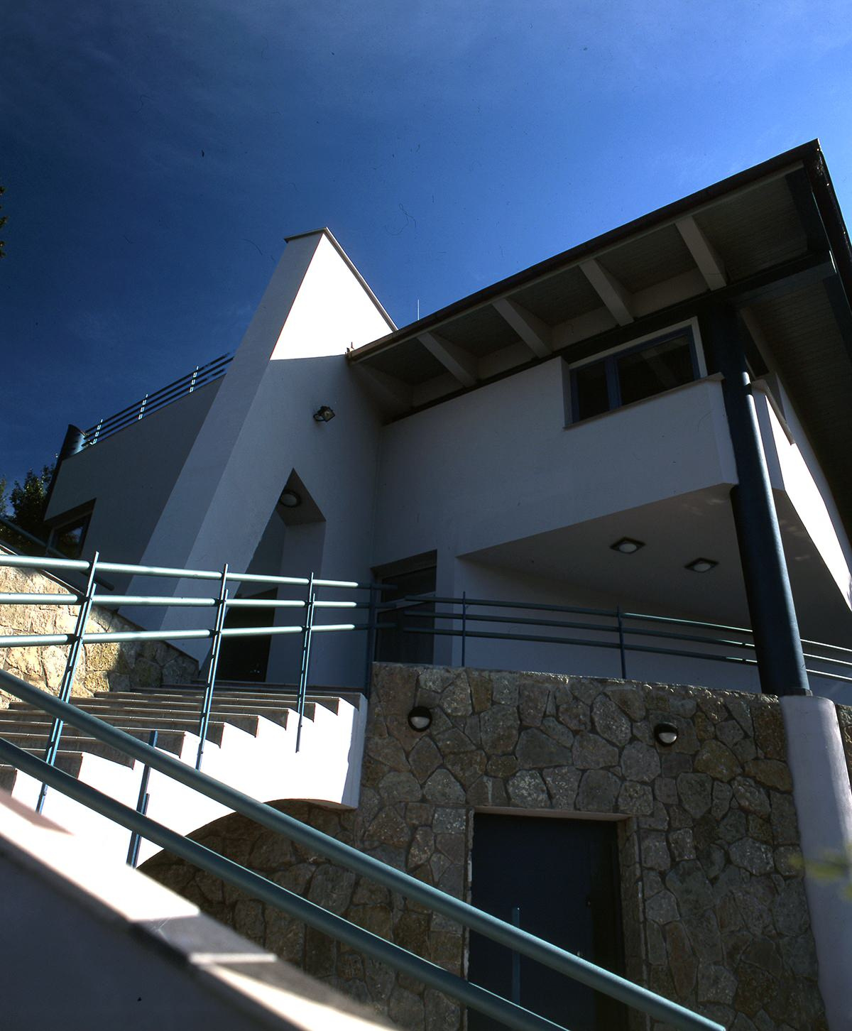 HOUSE IN REPINO