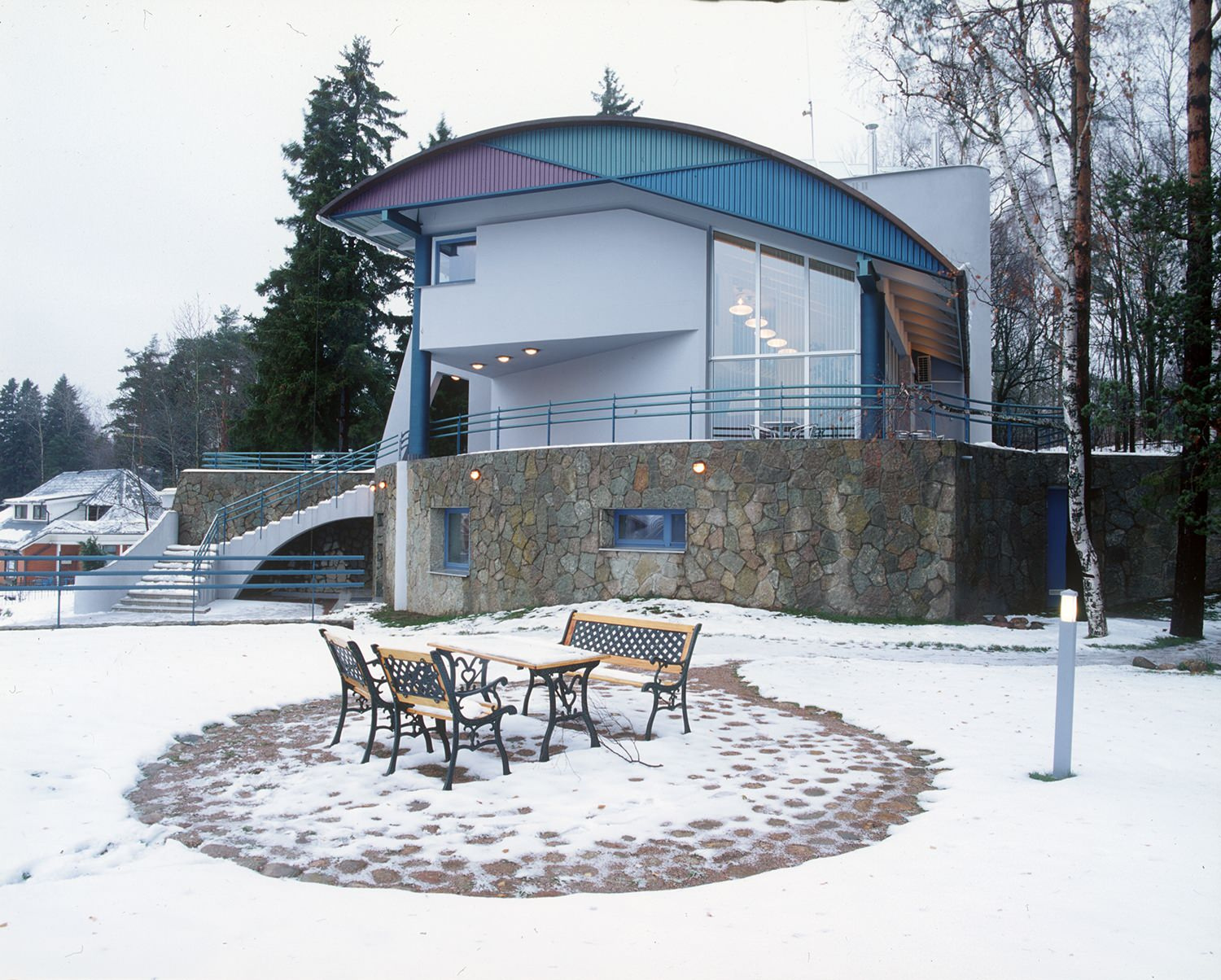 HOUSE IN REPINO