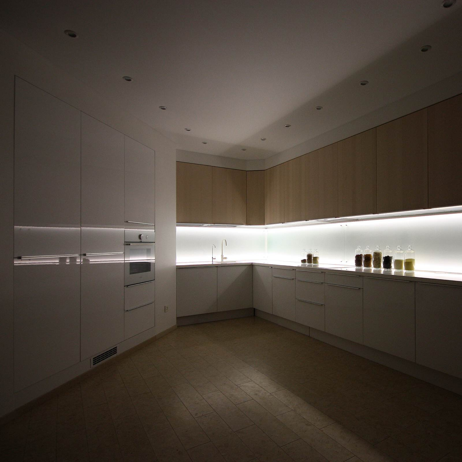 Белый минимализм