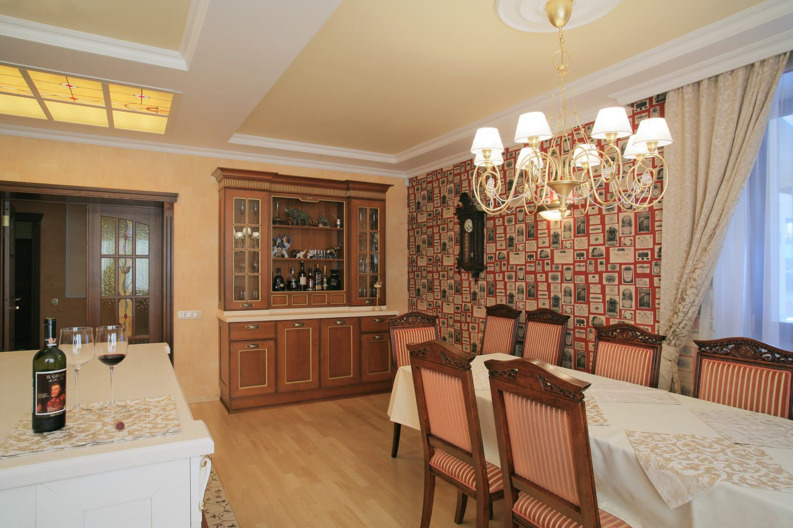 Жить особняком