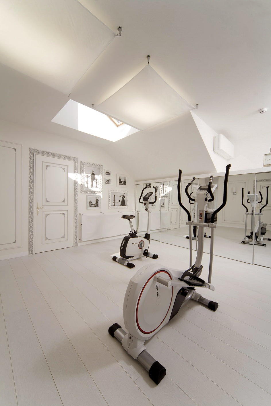 Жилая квартира. г. Киев "Квартира с фишкой"