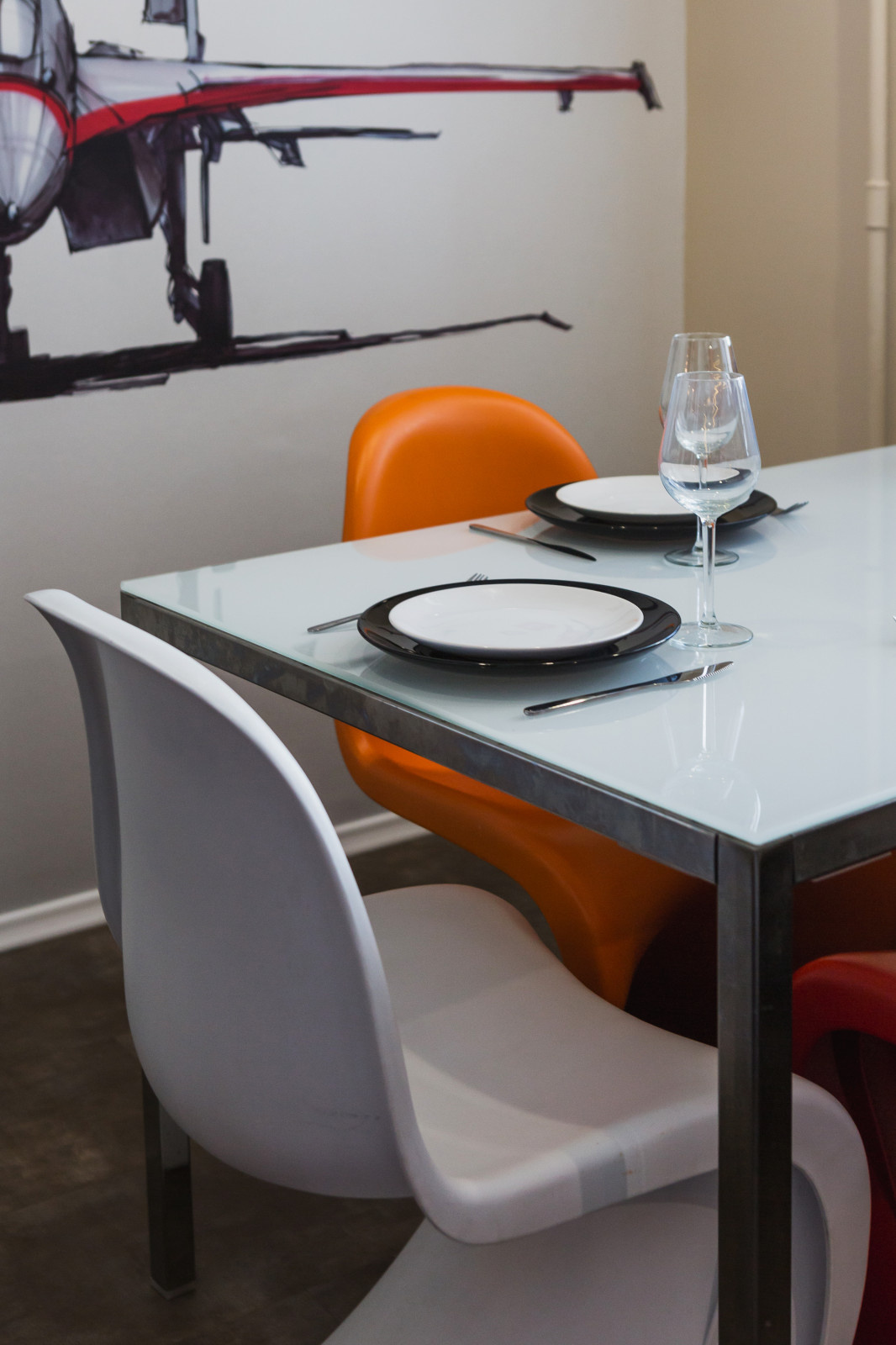 До и после: Самолет и море света на кухне 12 метров для выпускников МАИ