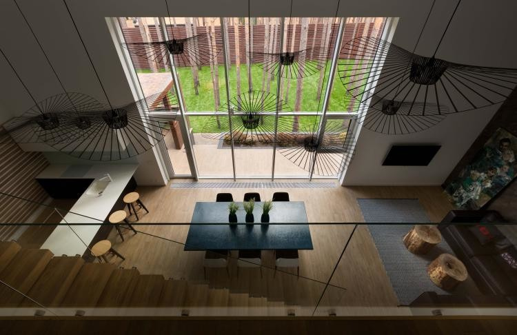 Houzz Украина: Дом-куб среди сосен в стиле эко-минимализма