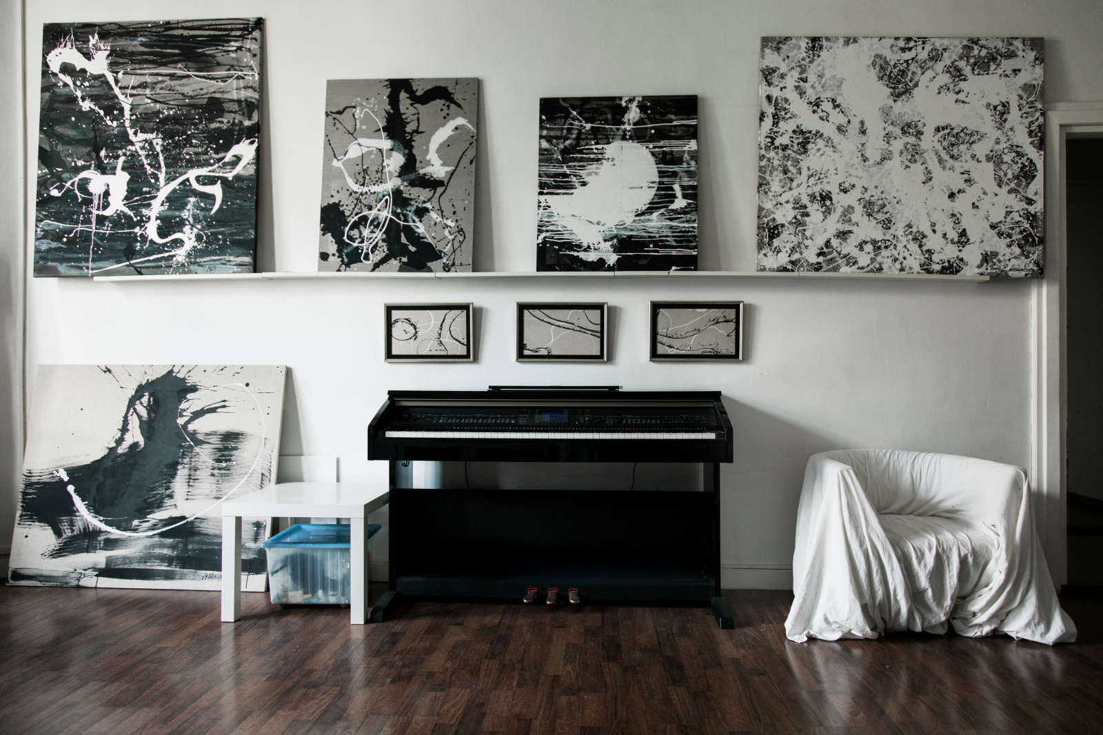 16 белых интерьеров со всего мира: Почему они нравятся своим хозяевам?