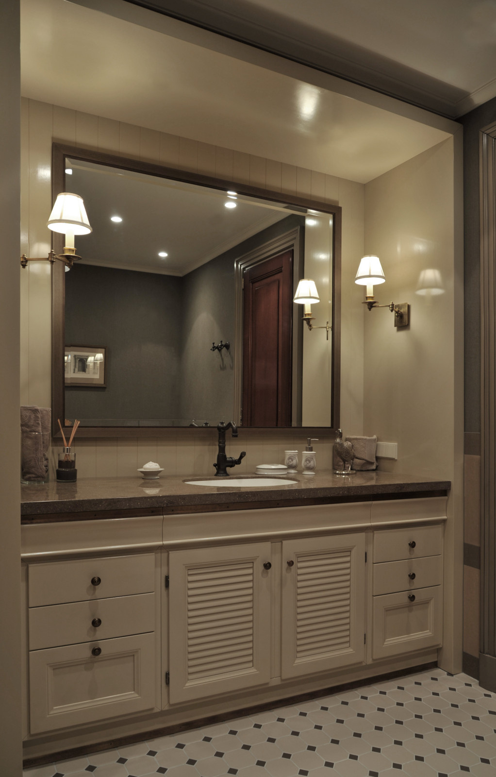 Moscow Flat 2014