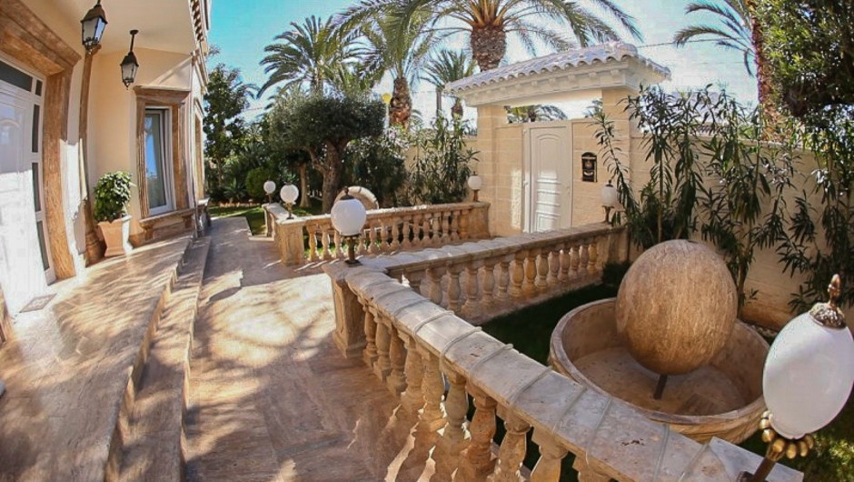 Villa on the sea coast of Cabo Roig