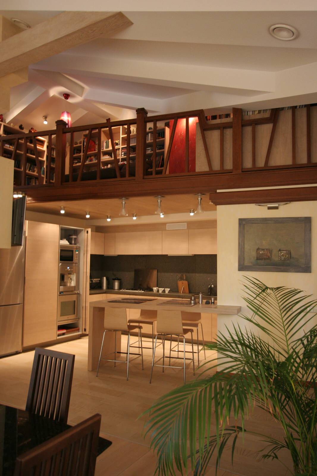 Объясняет юрист: Как правильно сделать антресольный этаж