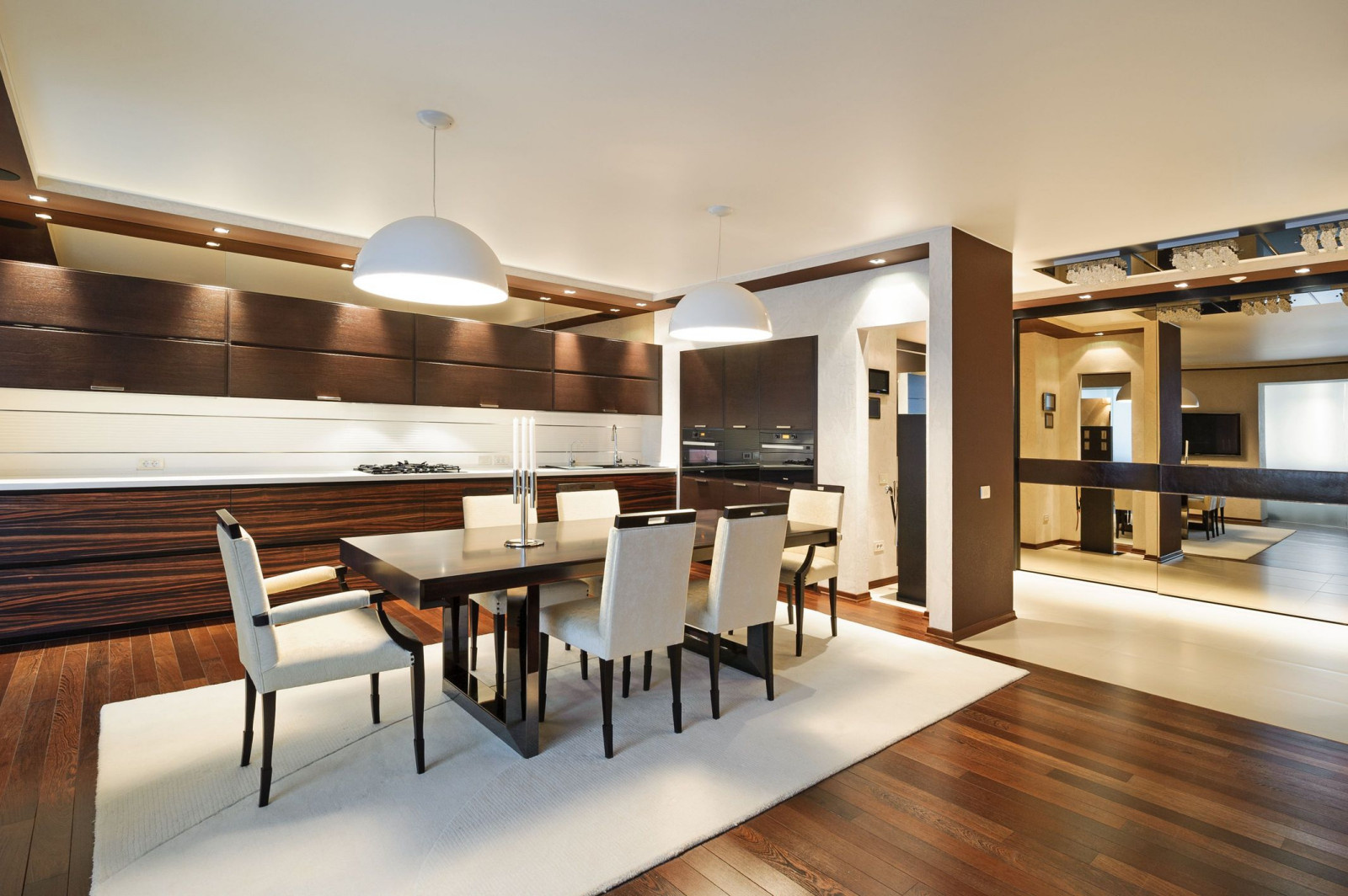 Обложка проекта: Дизайн интерьера двухуровневой квартиры в Санкт-Петербурге