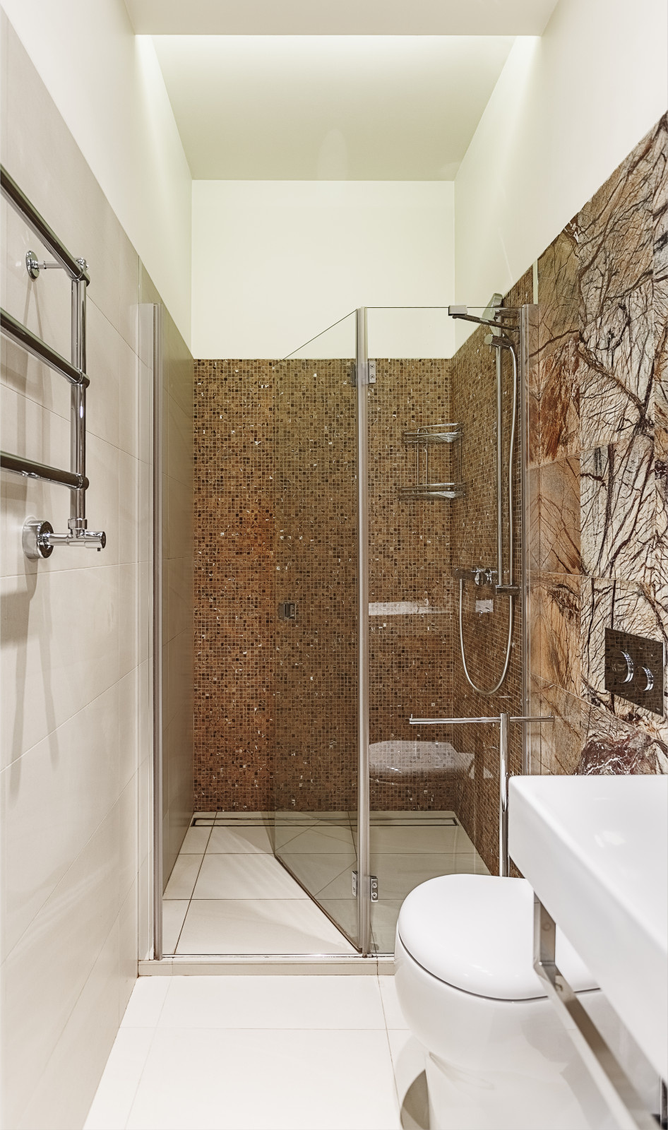 Houzz тур: Квартира со стеклянными перегородками и скрытым гардеробом