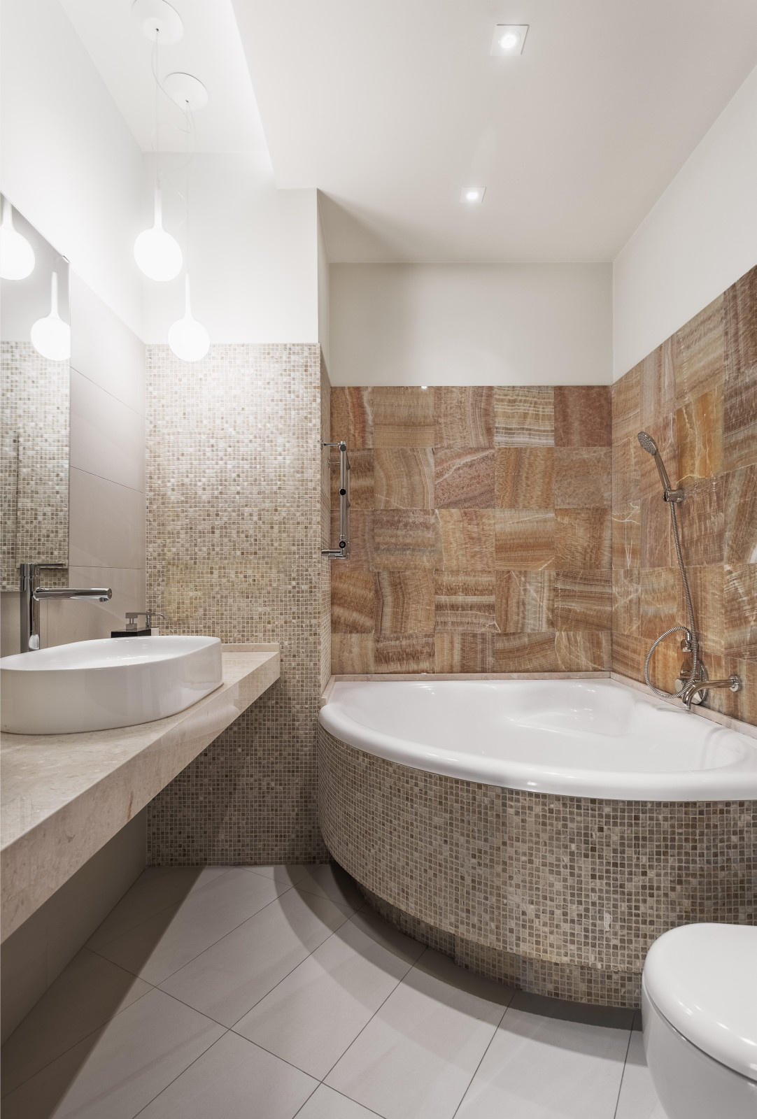 Houzz тур: Квартира со стеклянными перегородками и скрытым гардеробом