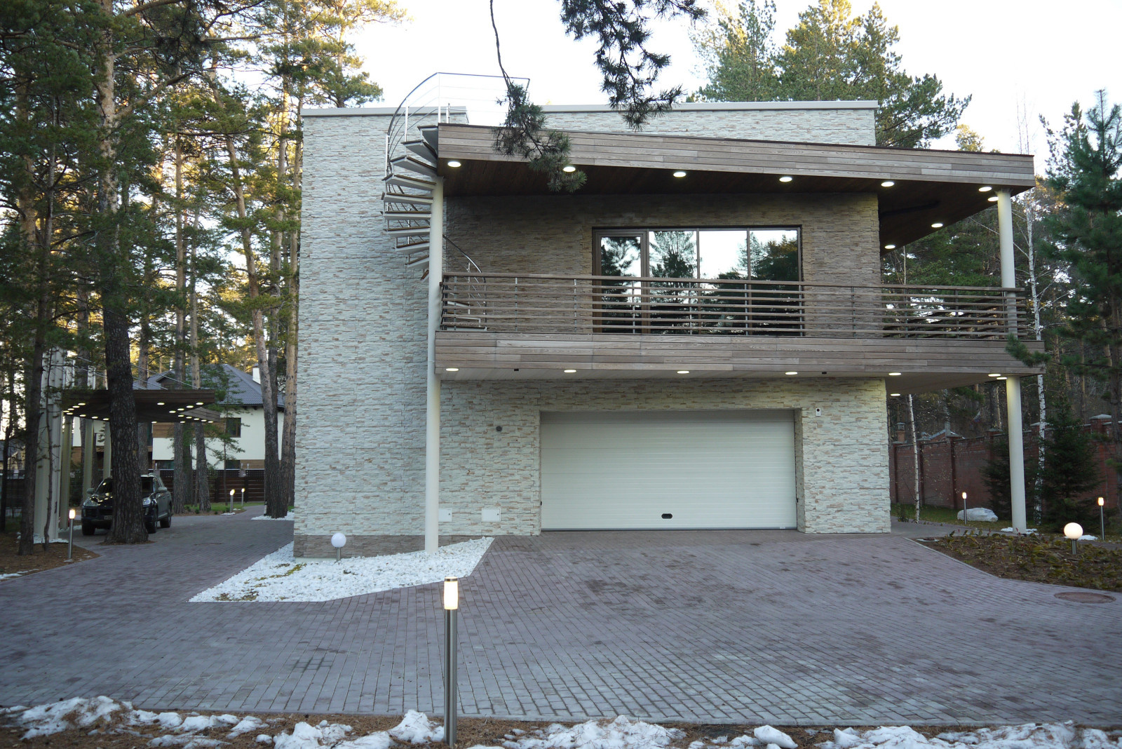 H_House