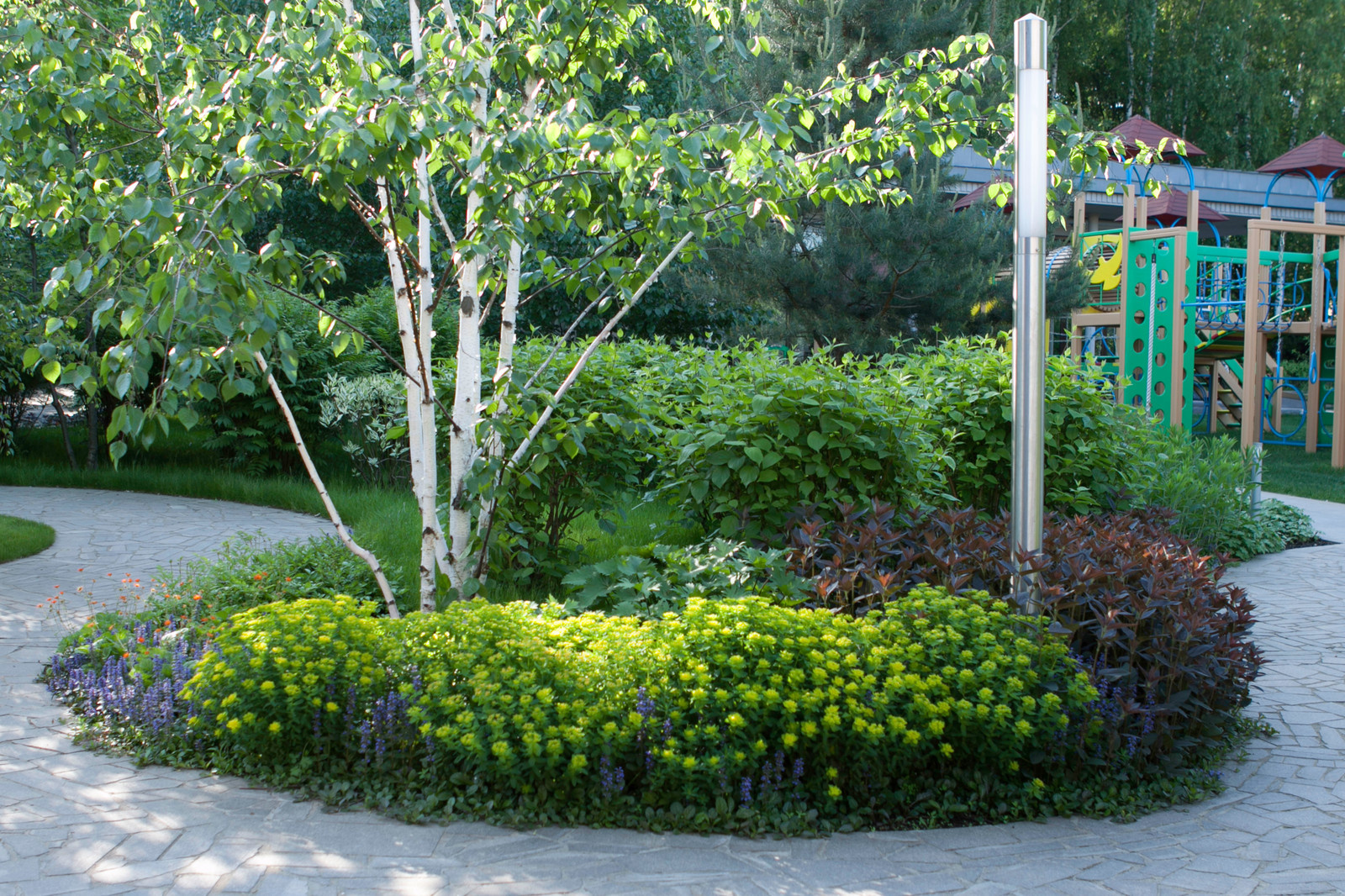 Проект недели: Сад в Заречье с декоративными цветниками из злаков