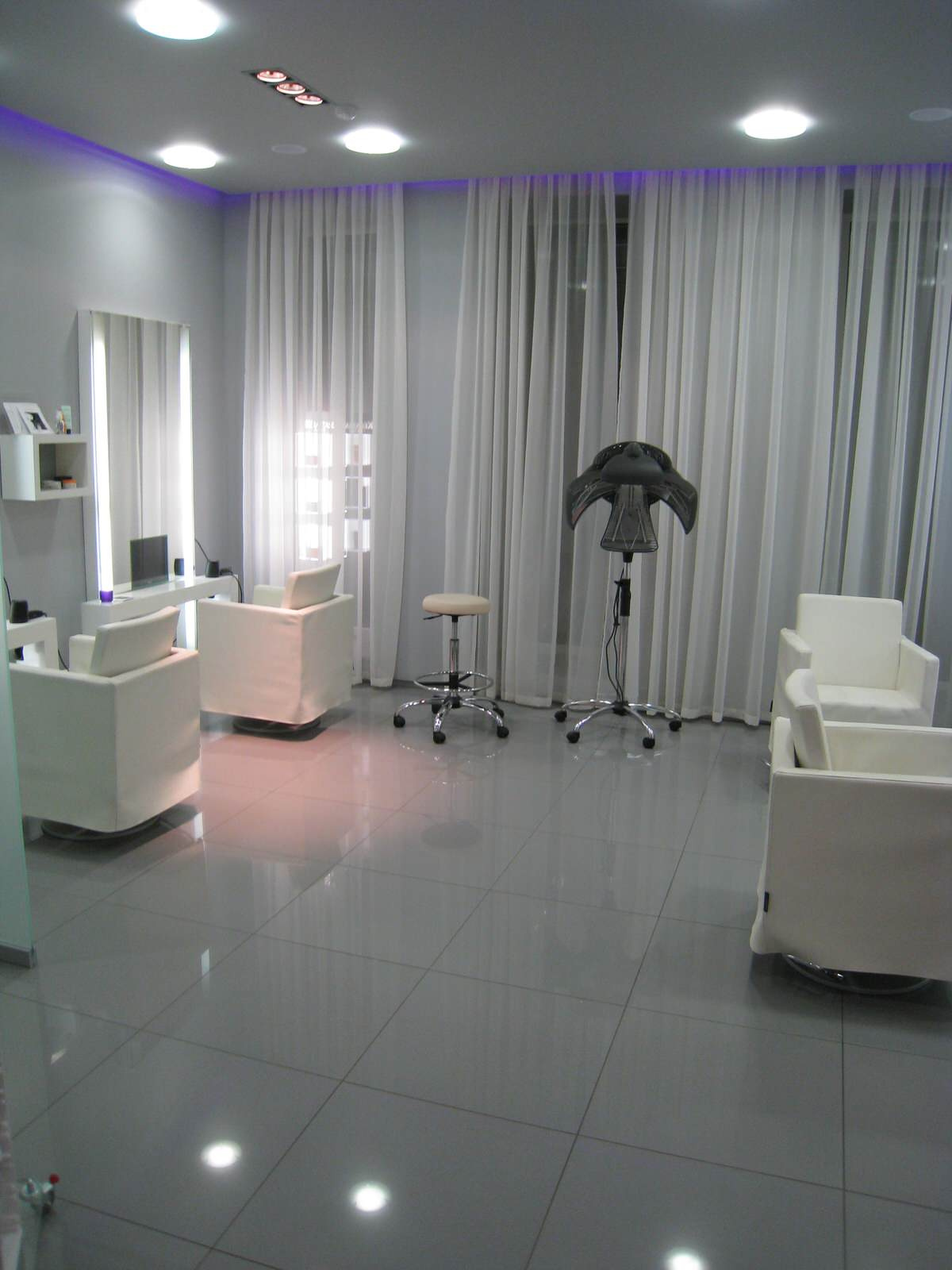 Салон-парикмахерская, М. Козихенский переулок