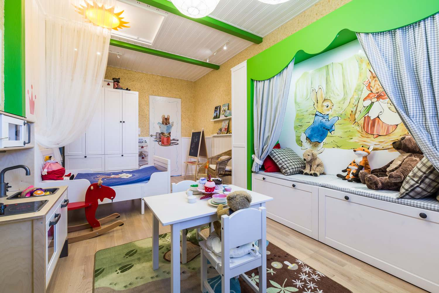 SILK PLASTER в программе "Школа ремонта", выпуск "Сказочное царство Евы-королев"