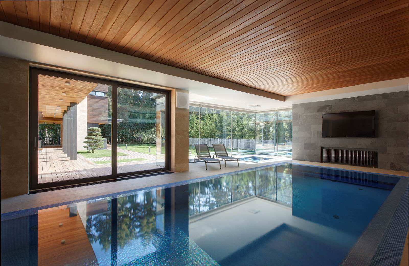 Parallel House
