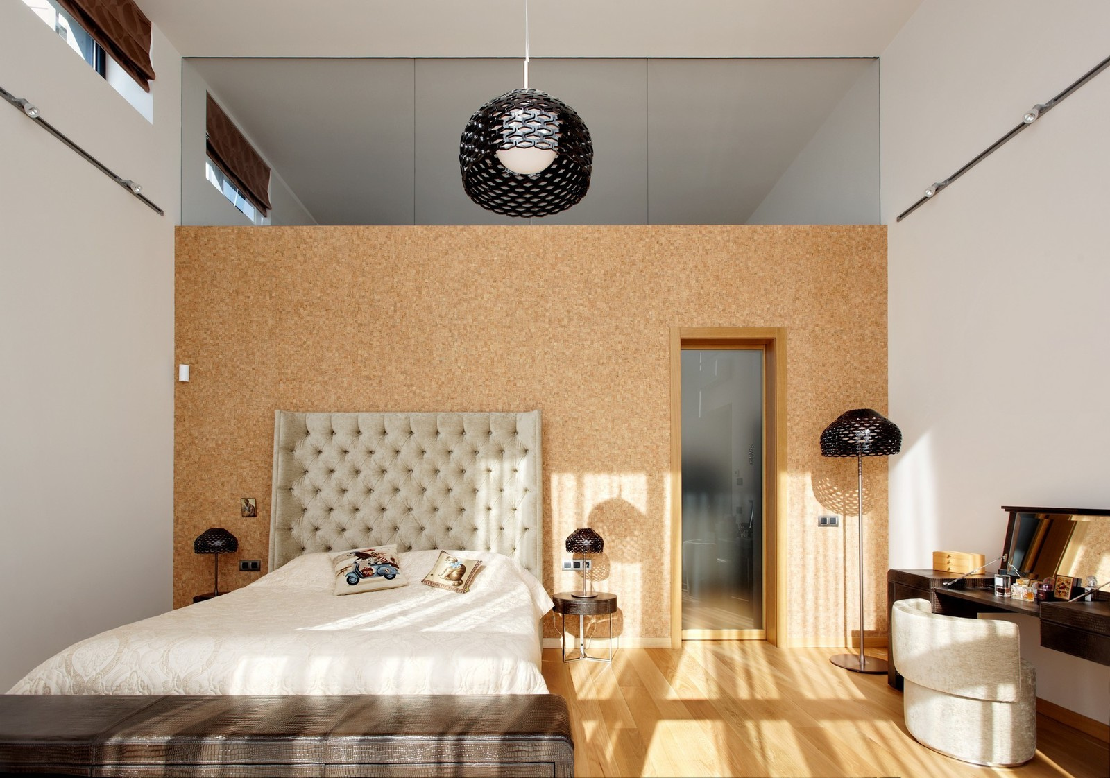 Parallel House