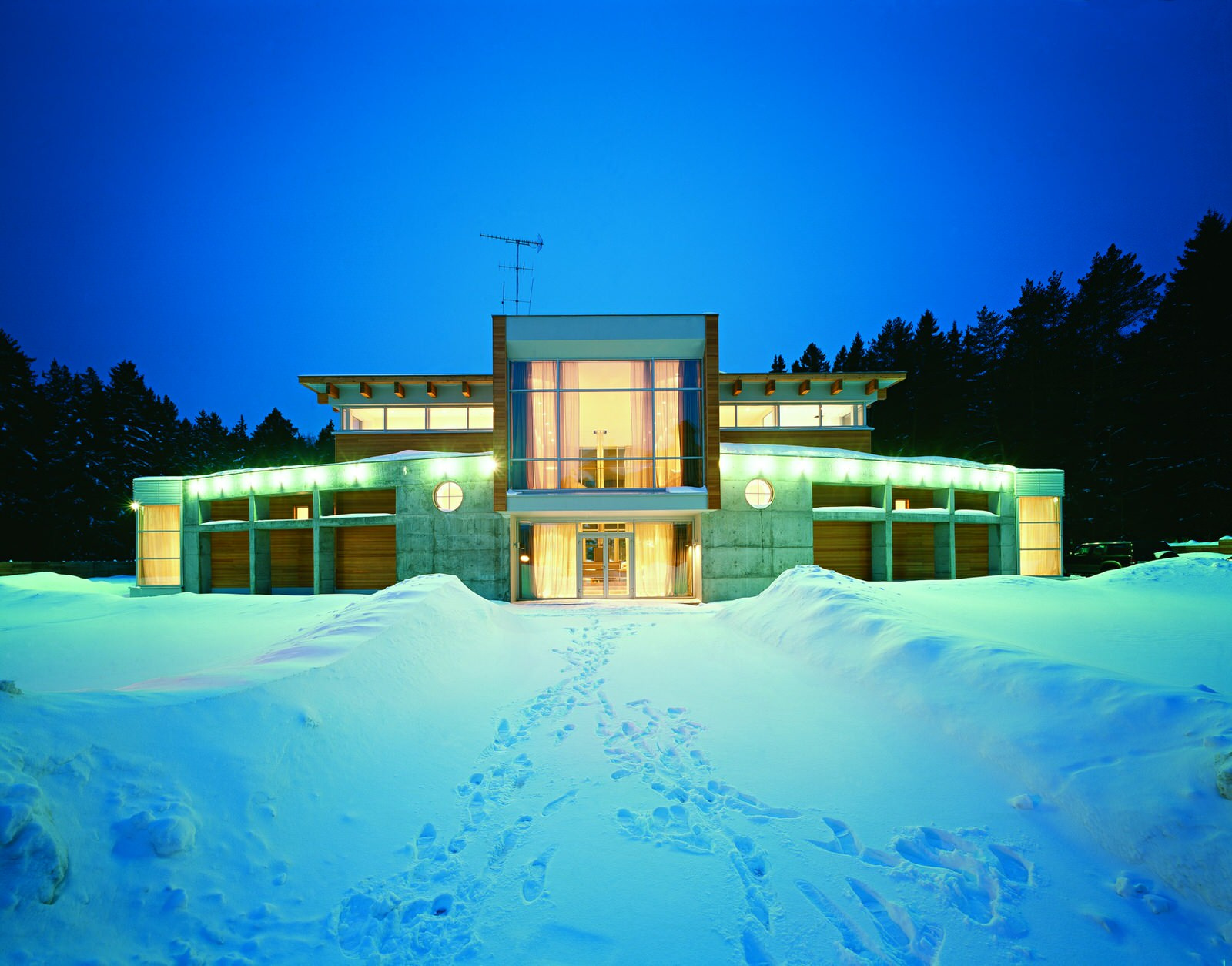 DoHouse