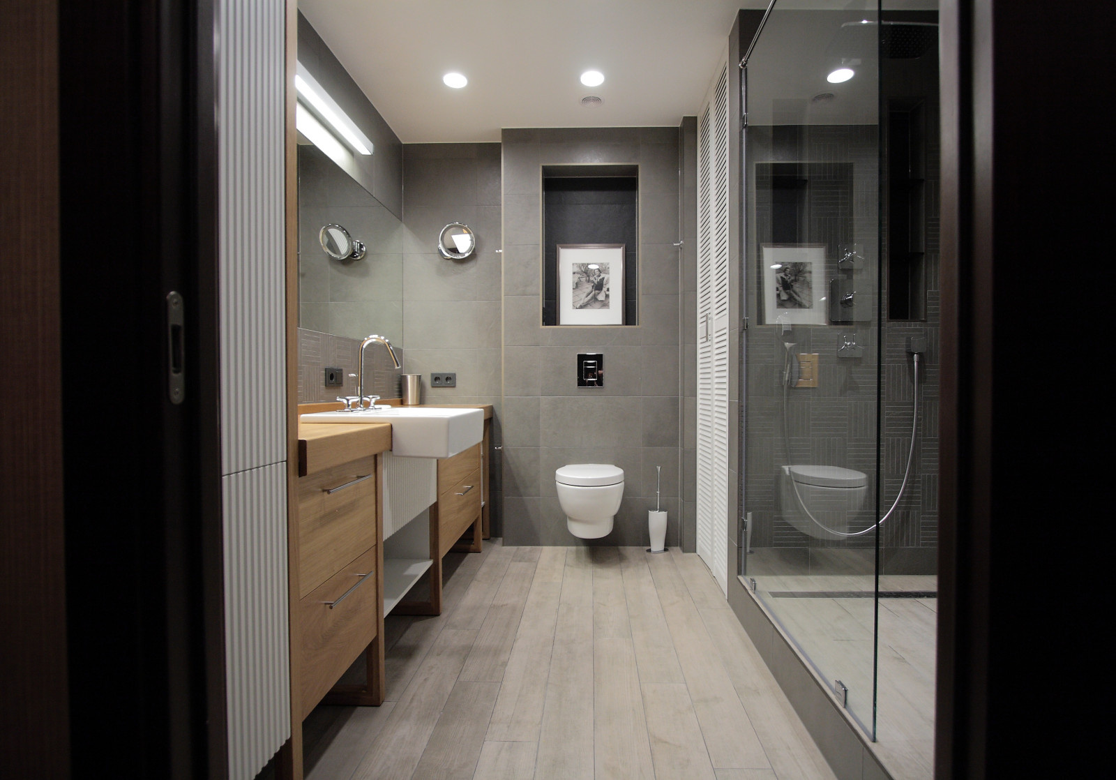 Камень и дерево