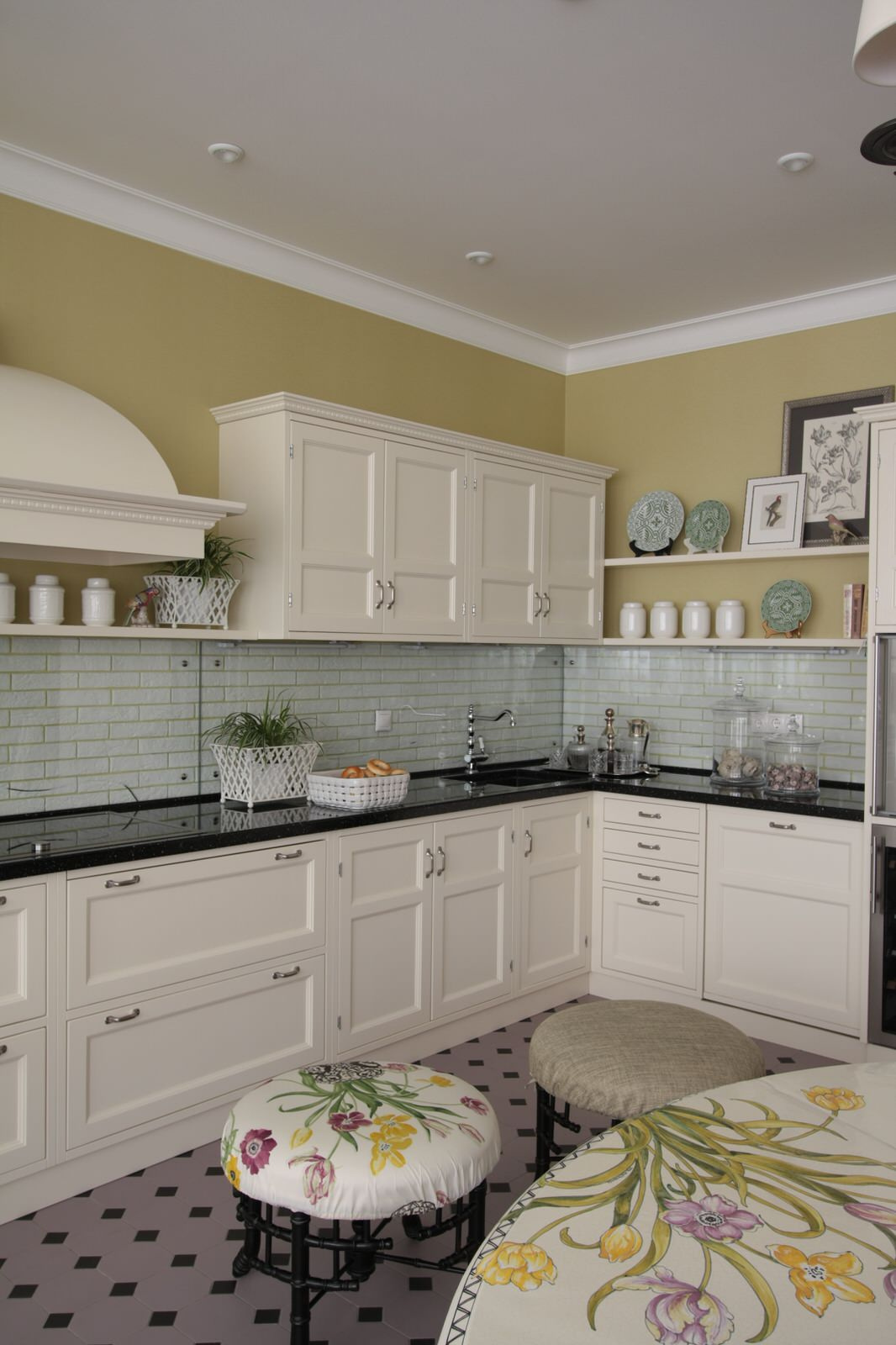 Обложка проекта: Квартира в уездном городе