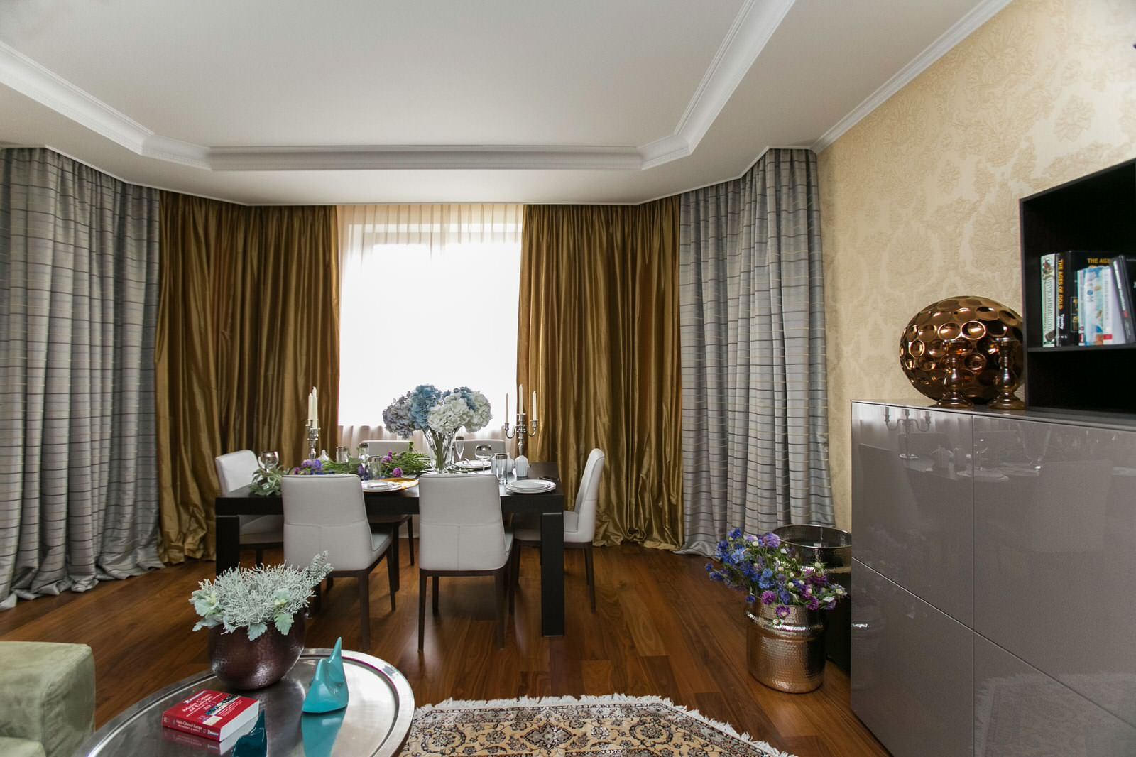 Обложка проекта: "Я не узнаю вас в гриме"