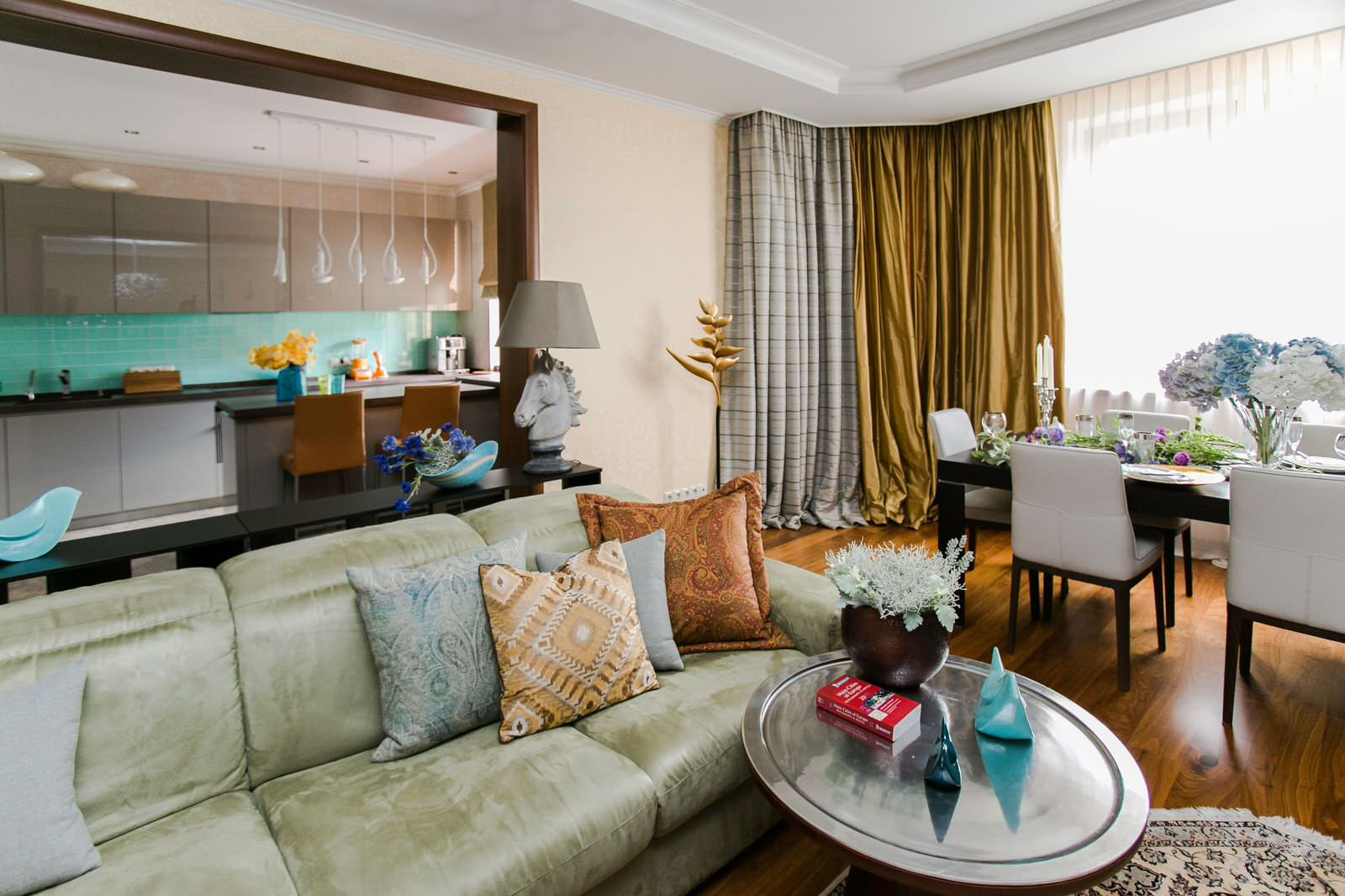 "Я не узнаю вас в гриме"