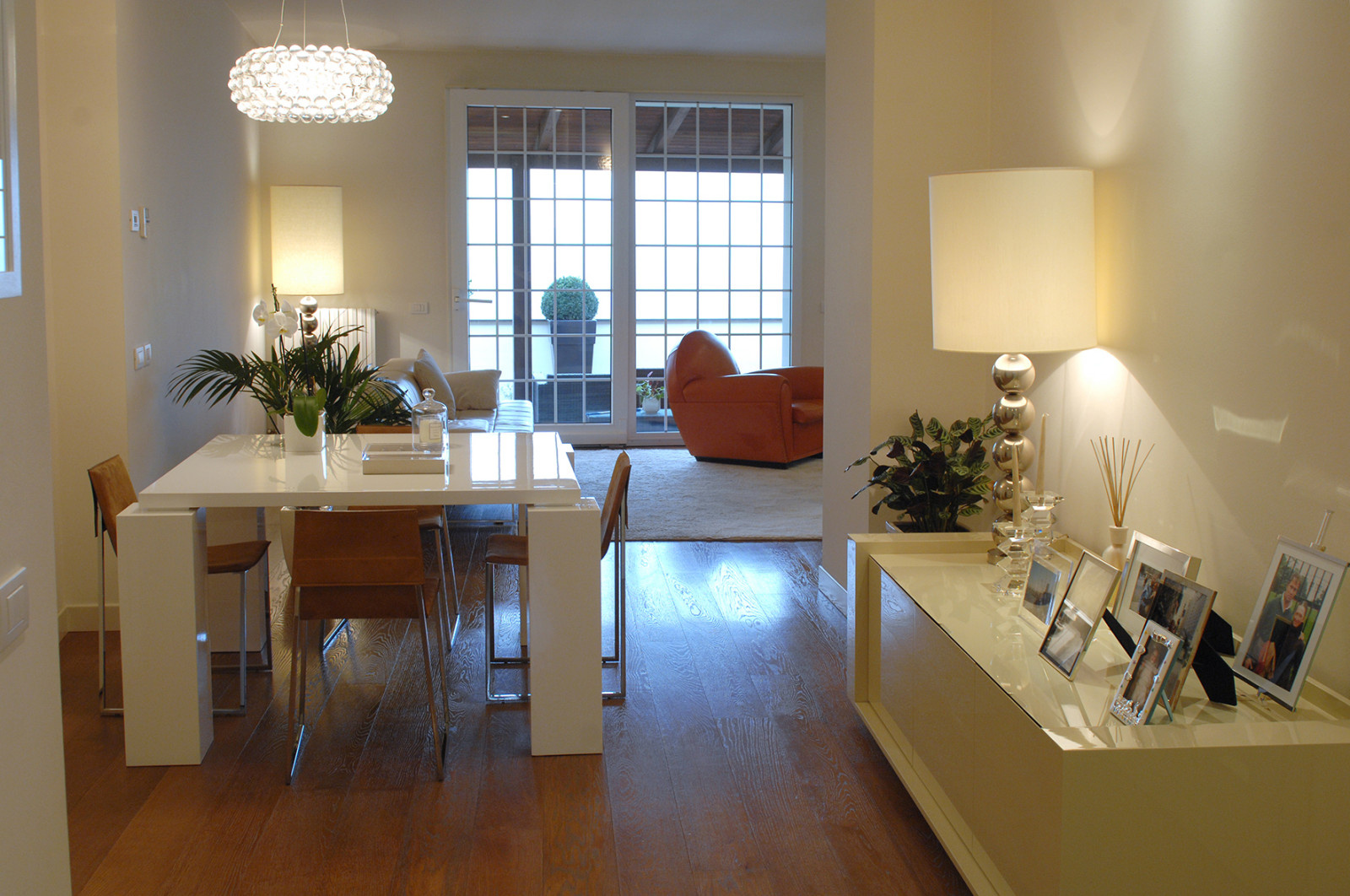 Фоновое изображение профиля Valeria Brisigotti