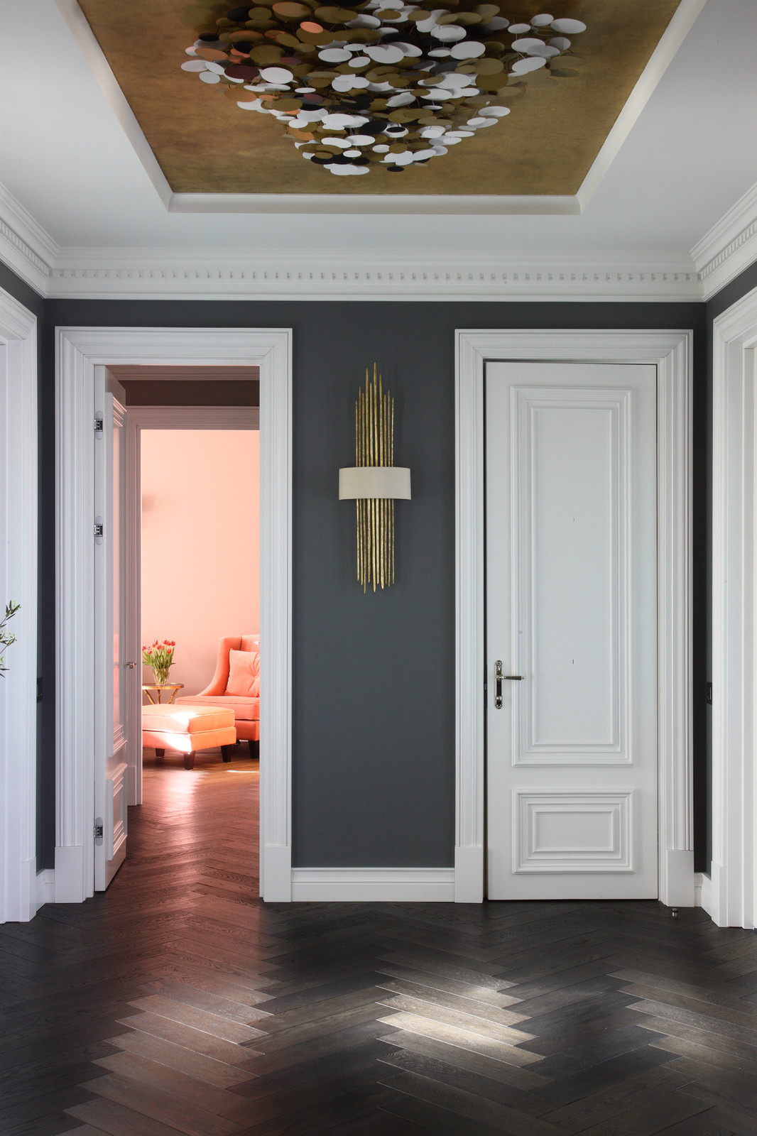 Houzz тур: Интерьер квартиры на Новом Арбате в рамках ар деко