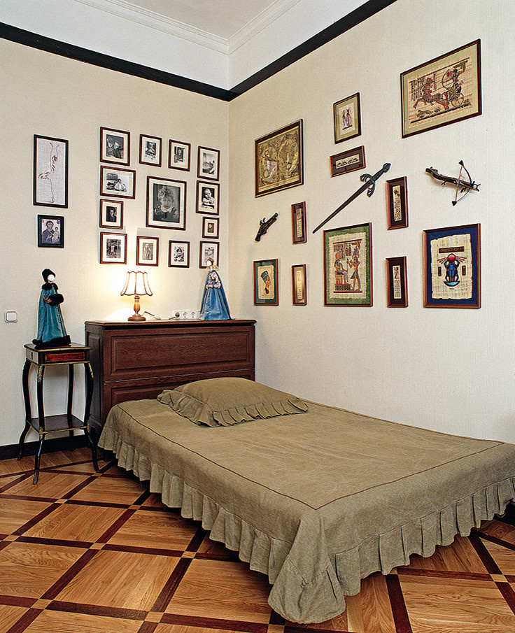 "Старая московская Квартира в стиле Arts & Crafts"