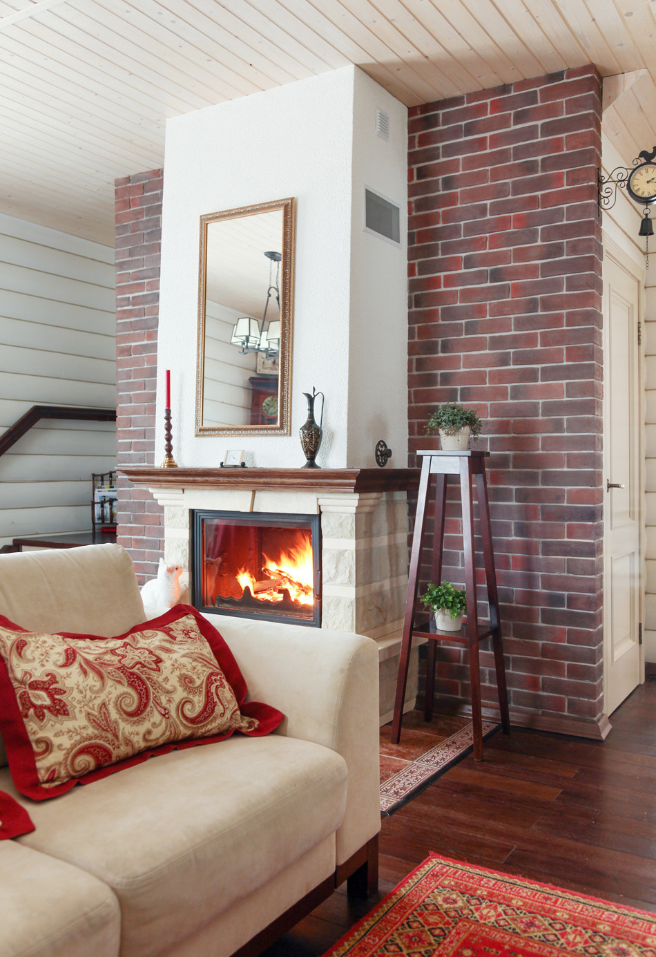 ГОСТИНАЯ, СТОЛОВАЯ