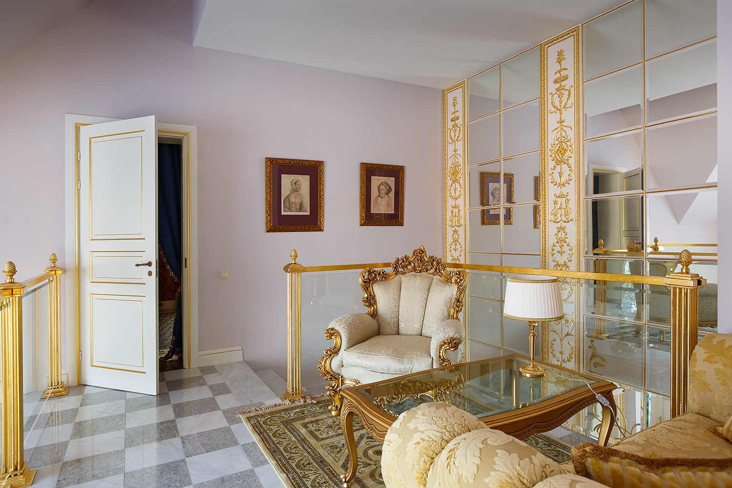 Дом в пригороде Санкт-Петербурга