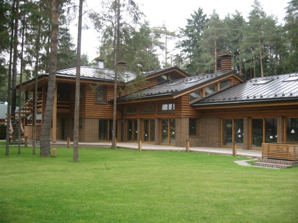 Вилла Зеленый Шум