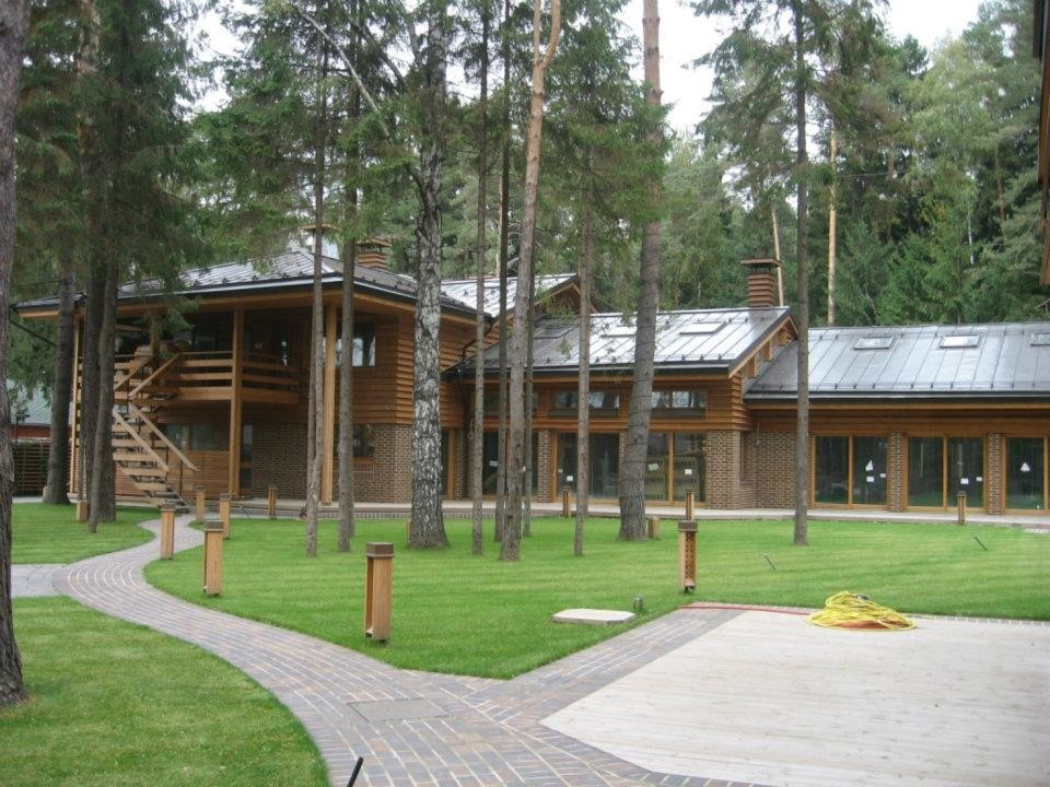 Вилла Зеленый Шум