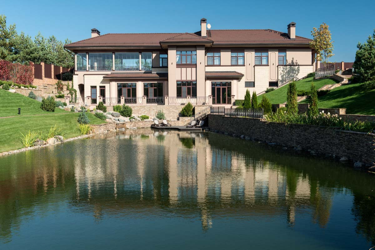 Как правильно: Организовать сад на участке со сложным рельефом