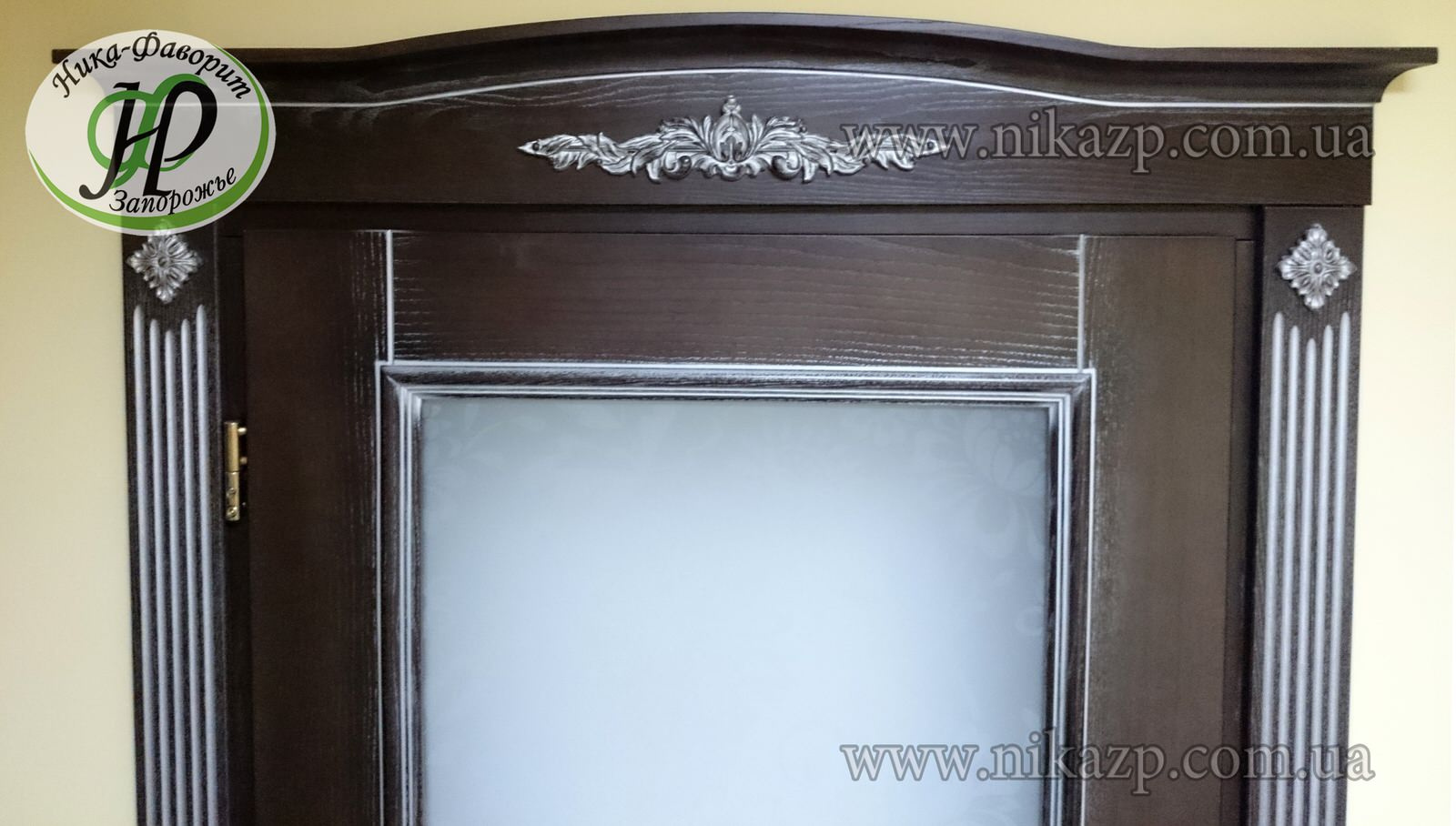 CUSTOM ELITE WOODEN DOORS WITH DECORS, PATINA, GLASS. Двери на заказ из массива