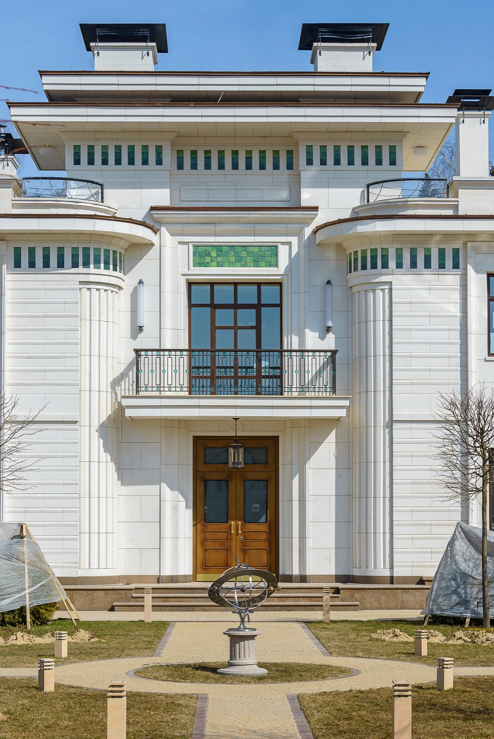 Отделка фасада коттеджа в поселке Стольное